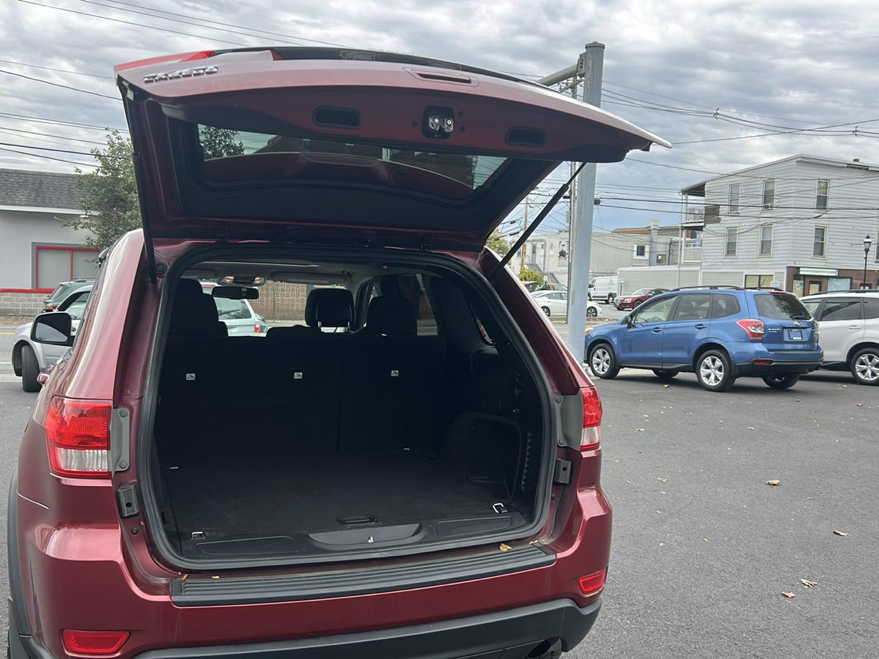Jeep Grand Cherokee Laredo 4WD 2012