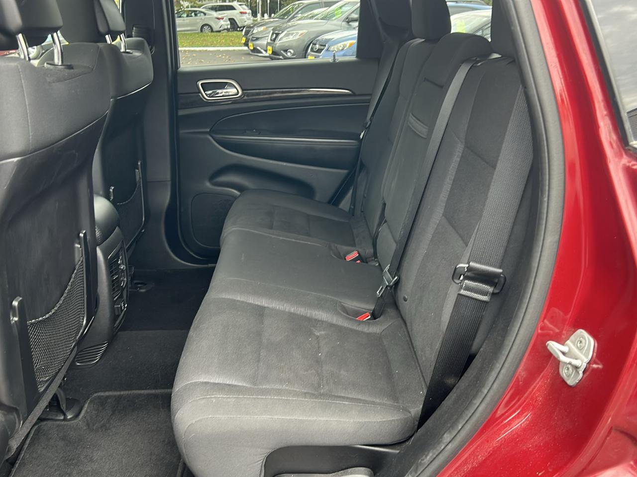 Jeep Grand Cherokee Laredo 4WD 2012