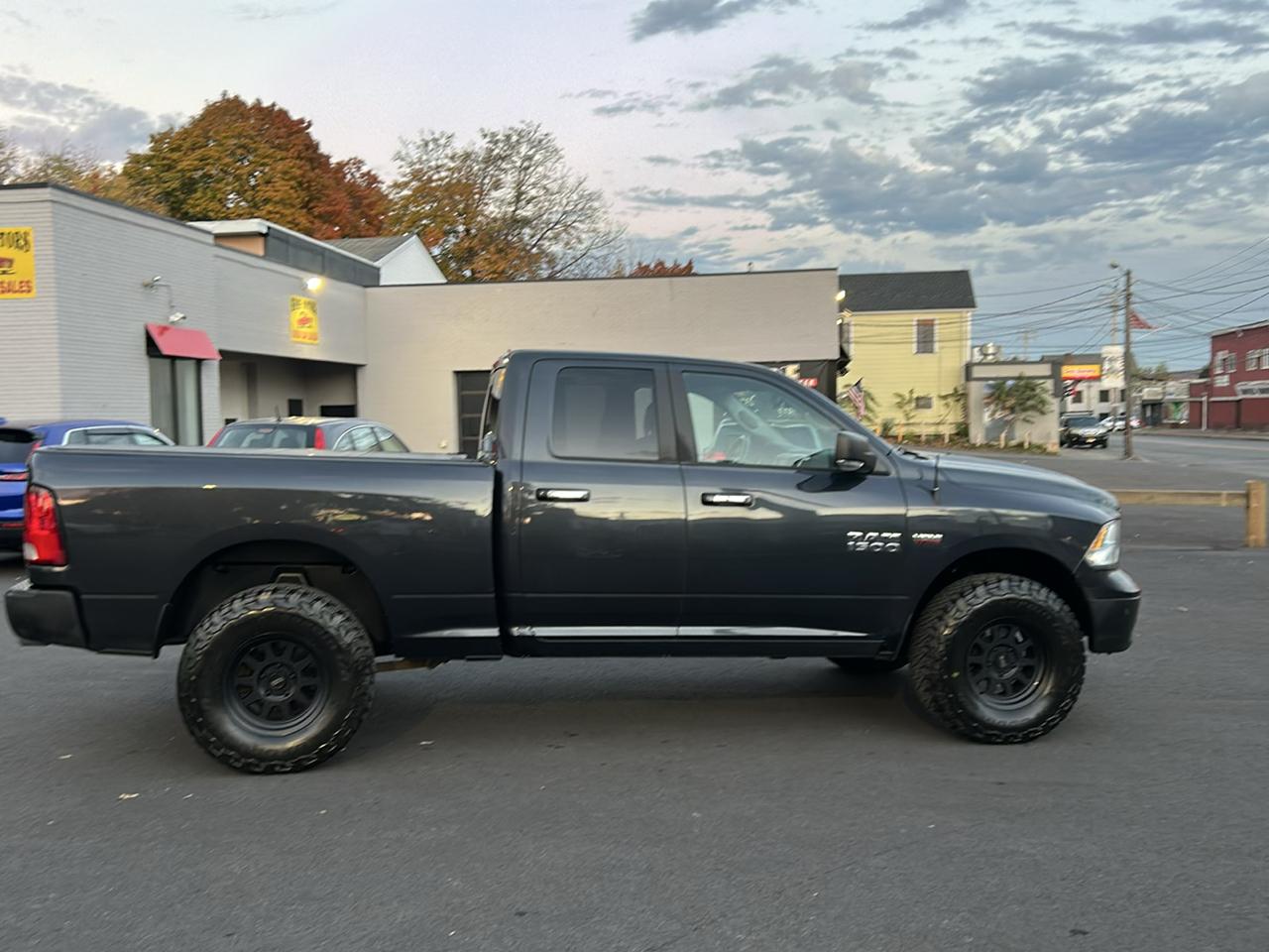 RAM 1500 4WD Crew Cab 149" Big Horn 2016