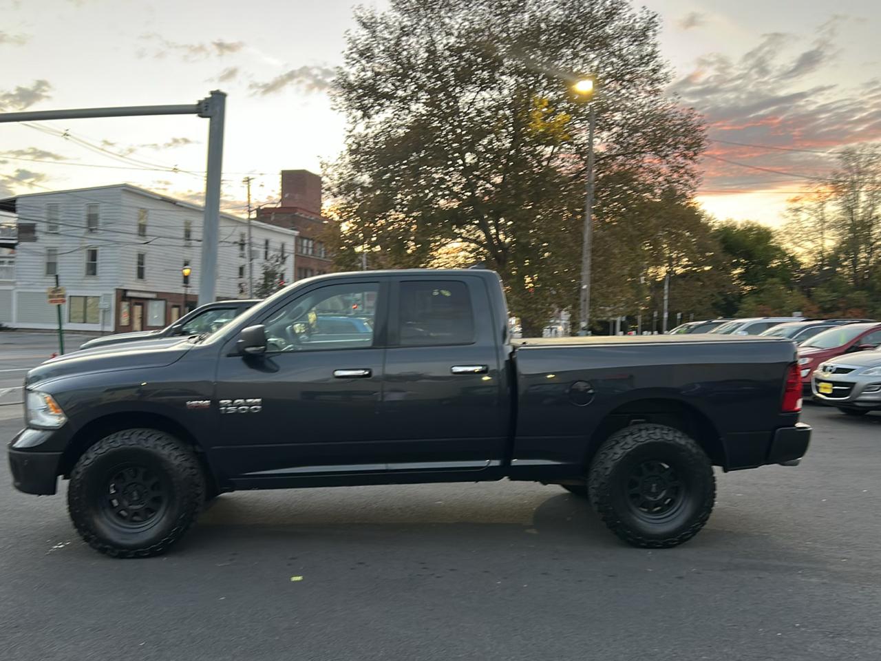 RAM 1500 4WD Crew Cab 149" Big Horn 2016