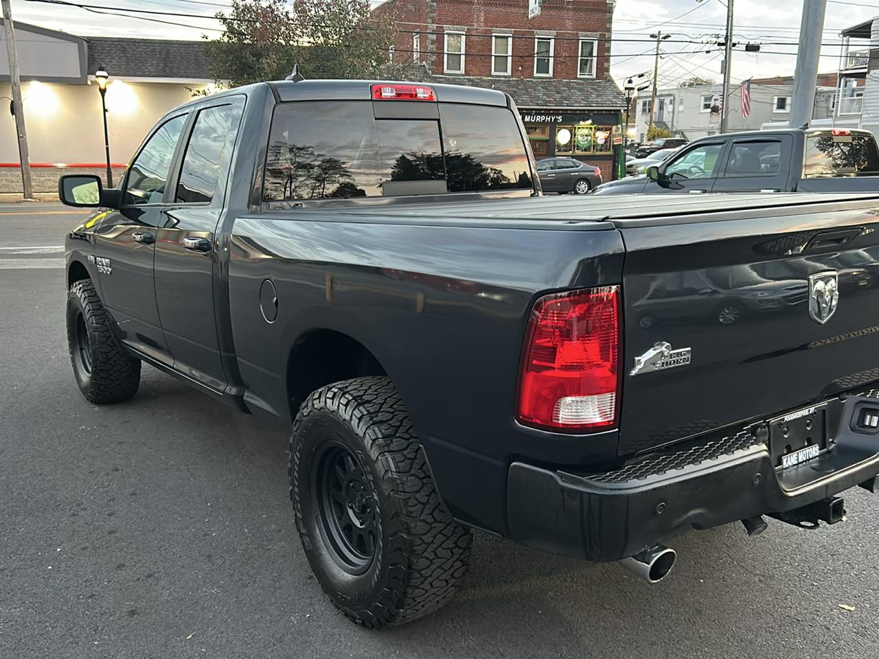 RAM 1500 4WD Crew Cab 149" Big Horn 2016