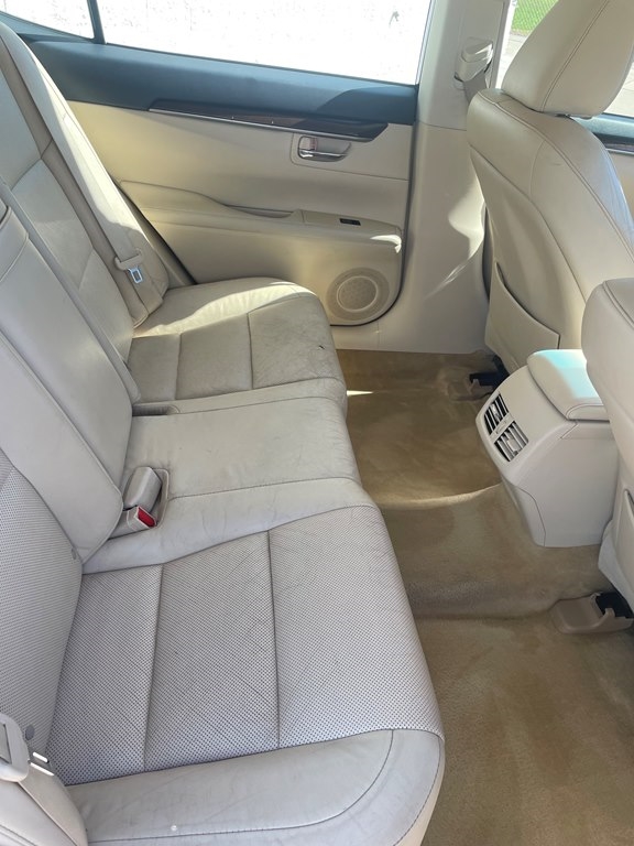 Lexus ES 350 4dr Sdn 2013