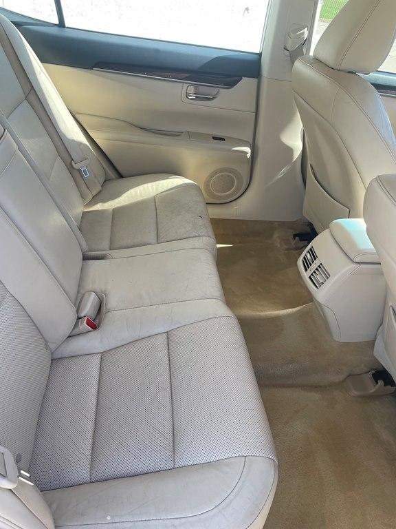 Lexus ES 350 4dr Sdn 2013