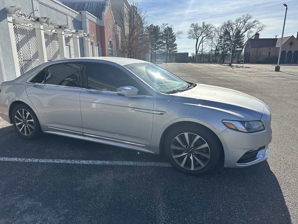 Lincoln Continental Premiere FWD 2018