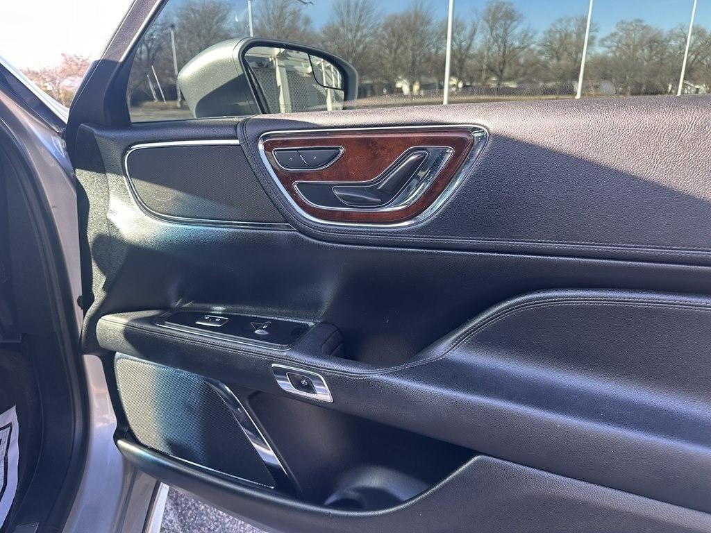 Lincoln Continental Premiere FWD 2018