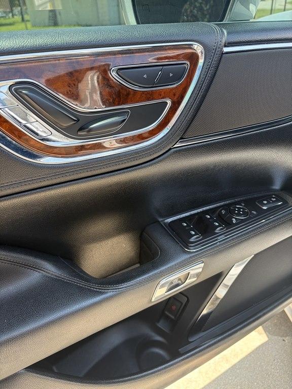 Lincoln Continental Premiere FWD 2018