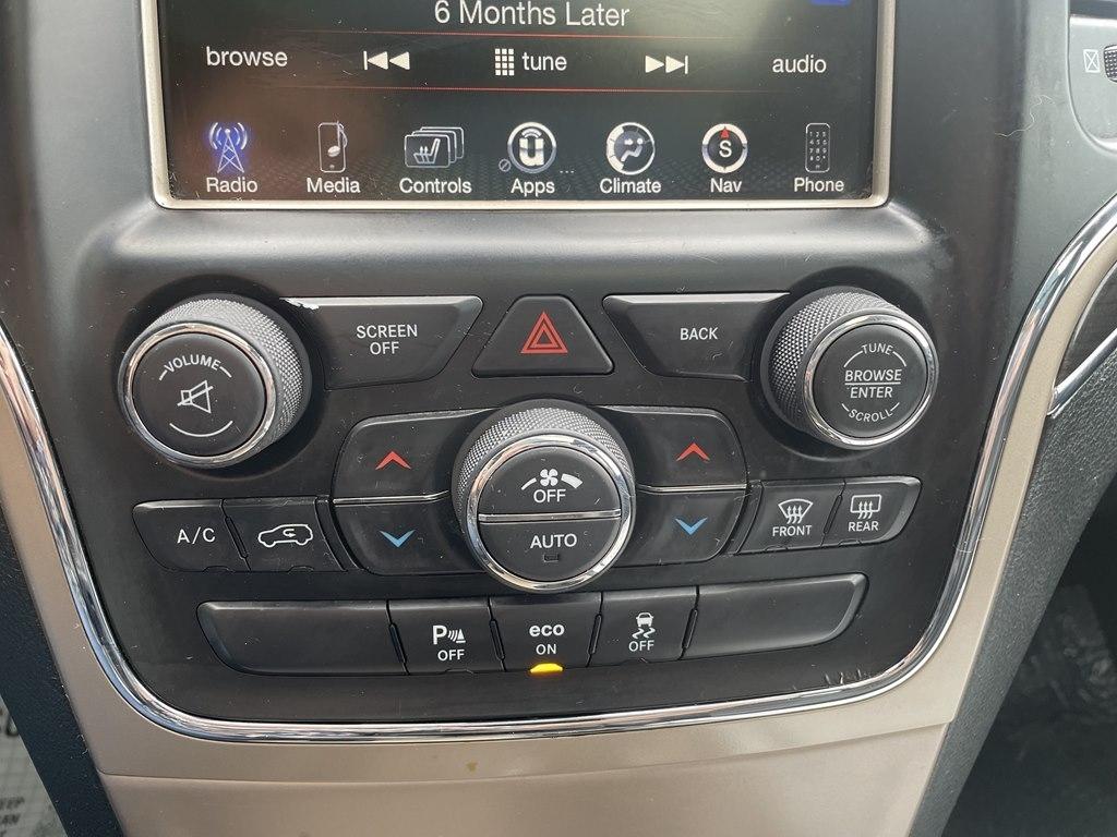 Jeep Grand Cherokee RWD 4dr Overland 2015