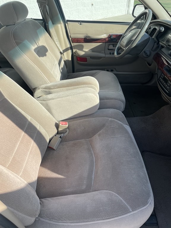 Mercury Grand Marquis 4dr Sdn LS 2001