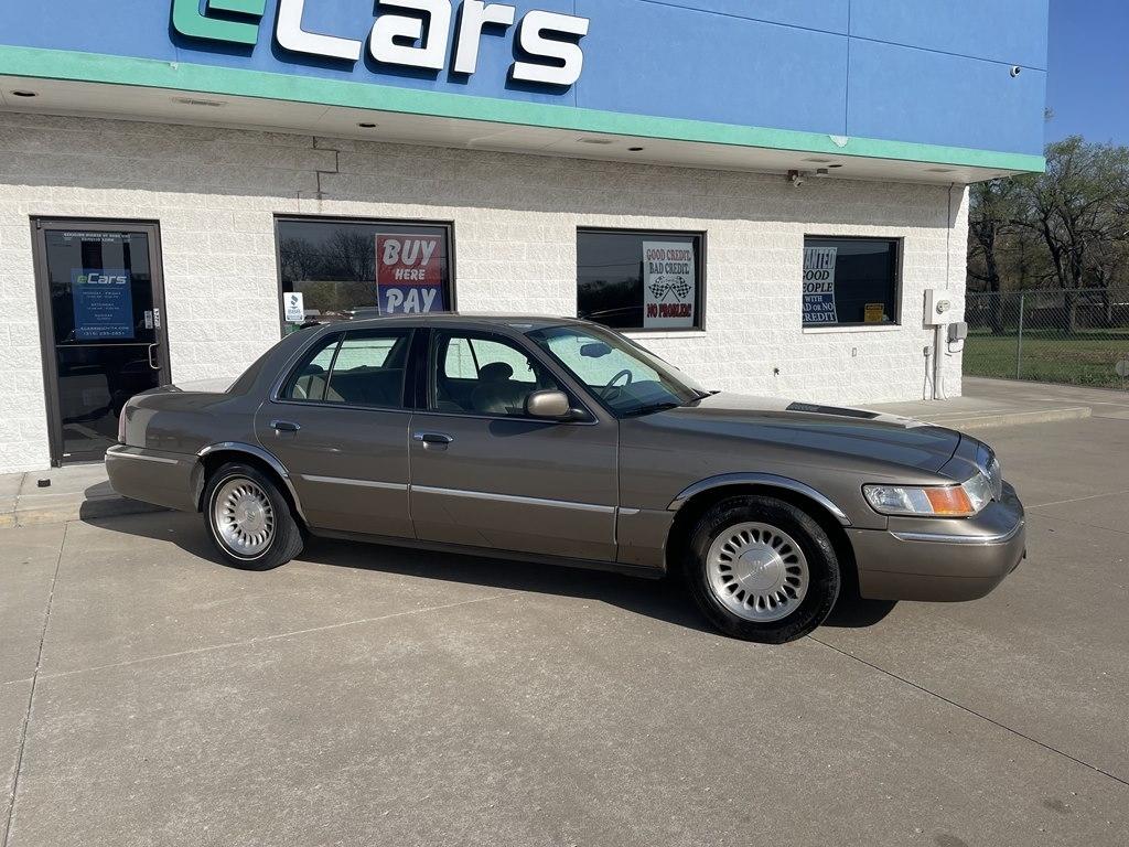 Mercury Grand Marquis 4dr Sdn LS 2001