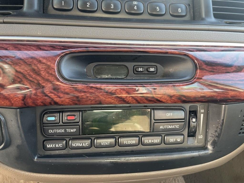 Mercury Grand Marquis 4dr Sdn LS 2001