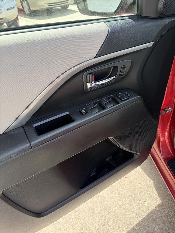 Mazda MAZDA5 4dr Wgn Auto Sport 2013