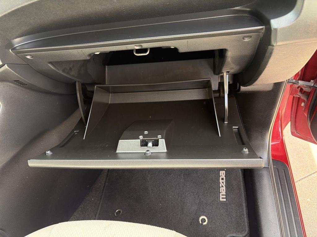 Mazda MAZDA5 4dr Wgn Auto Sport 2013