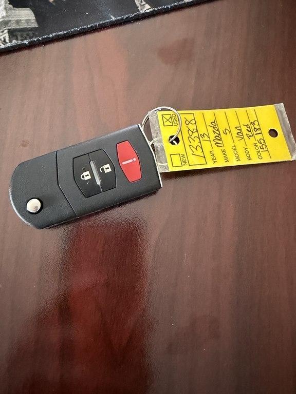 Mazda MAZDA5 4dr Wgn Auto Sport 2013