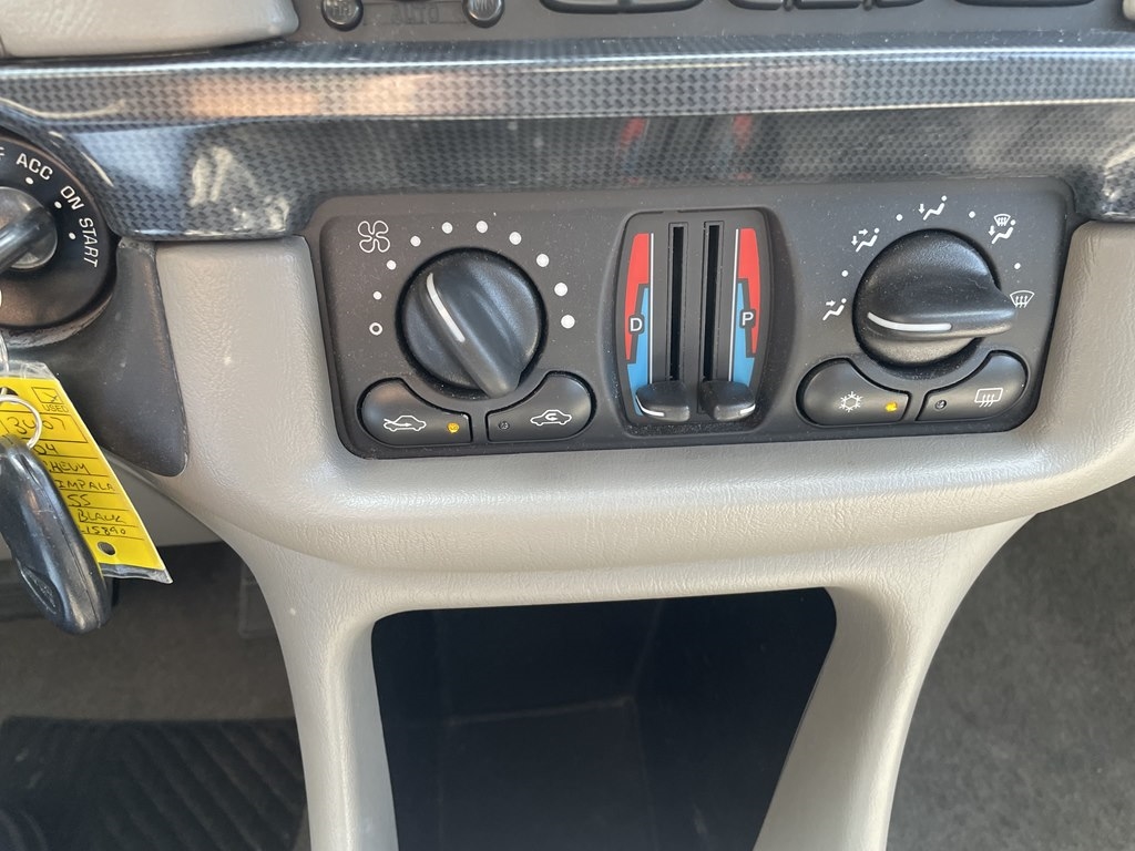 Chevrolet Impala 4dr Sdn SS Supercharged 2004 Chevrolet Impala 4dr Sdn SS Supercharged 2004