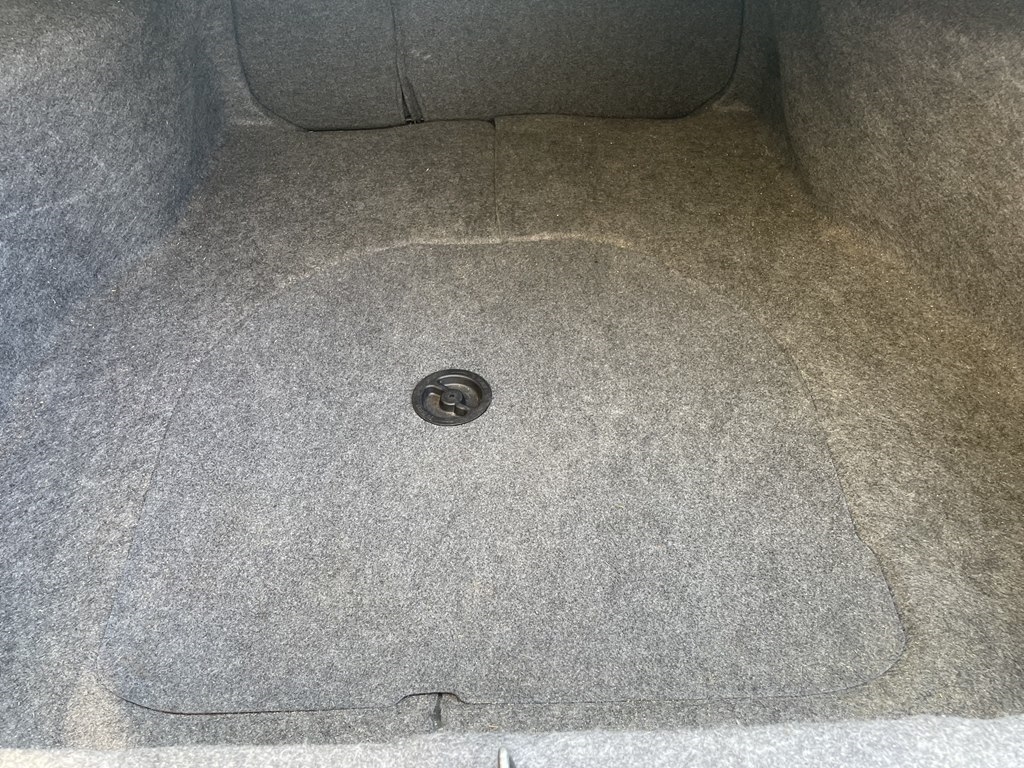 Chevrolet Impala 4dr Sdn SS Supercharged 2004 Chevrolet Impala 4dr Sdn SS Supercharged 2004