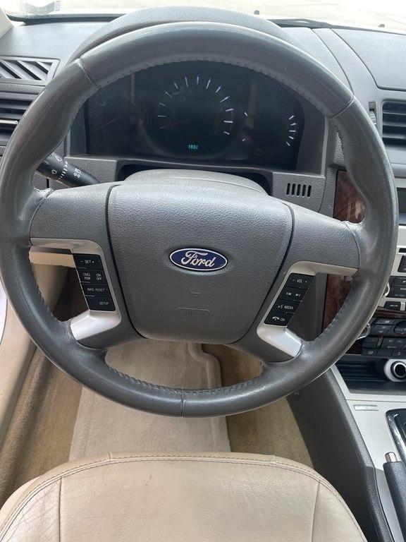 Ford Fusion 4dr Sdn SEL FWD 2011
