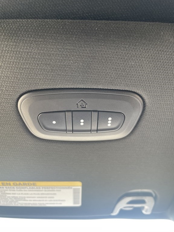 RAM 1500 Big Horn 4x4 Crew Cab 5'7" Box 2020 RAM 1500 Big Horn 4x4 Crew Cab 5'7" Box 2020