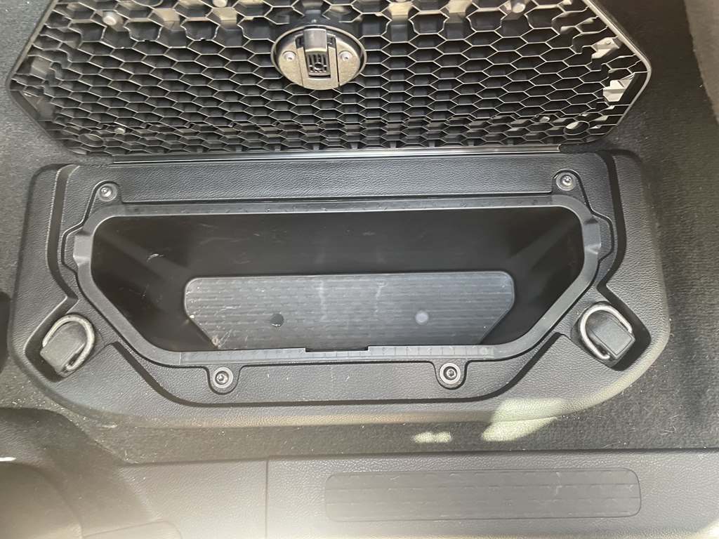 RAM 1500 Big Horn 4x4 Crew Cab 5'7" Box 2020 RAM 1500 Big Horn 4x4 Crew Cab 5'7" Box 2020