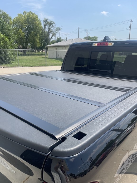 RAM 1500 Big Horn 4x4 Crew Cab 5'7" Box 2020 RAM 1500 Big Horn 4x4 Crew Cab 5'7" Box 2020