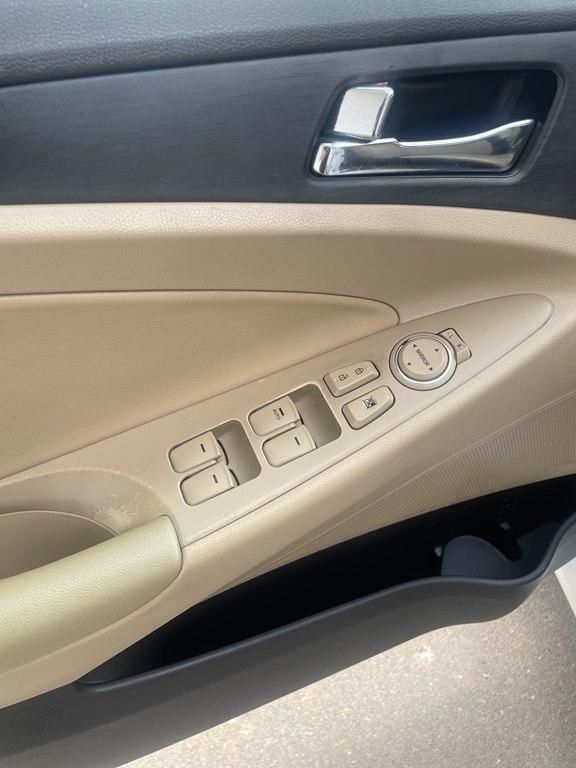 Hyundai Sonata 4dr Sdn 2.4L Auto GLS *Ltd Avail* 2013