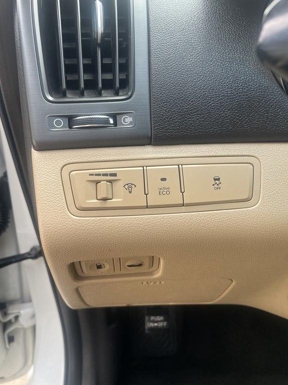 Hyundai Sonata 4dr Sdn 2.4L Auto GLS *Ltd Avail* 2013