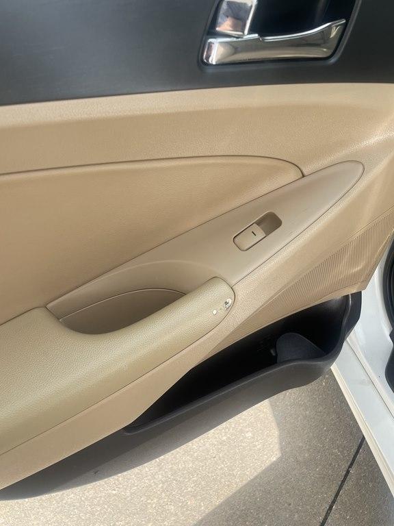 Hyundai Sonata 4dr Sdn 2.4L Auto GLS *Ltd Avail* 2013