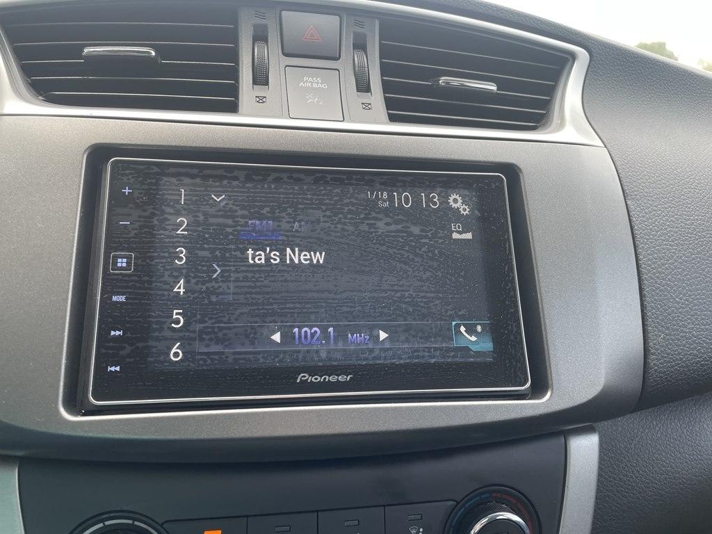 Nissan Sentra 4dr Sdn I4 CVT S 2015