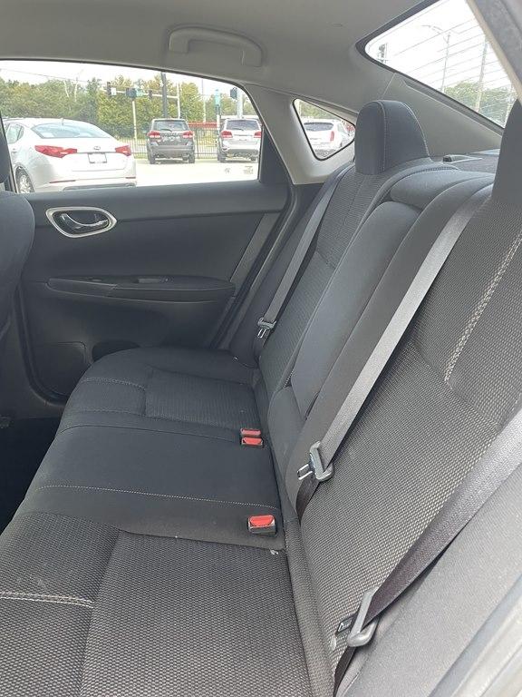 Nissan Sentra 4dr Sdn I4 CVT S 2015