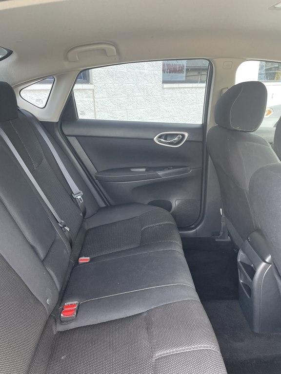 Nissan Sentra 4dr Sdn I4 CVT S 2015