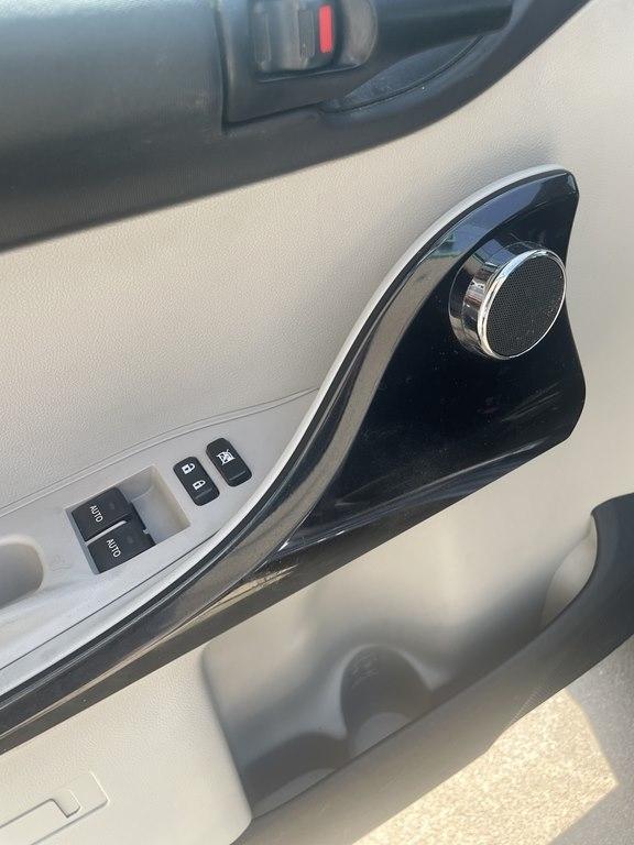 Scion iQ 3dr HB (Natl) 2012