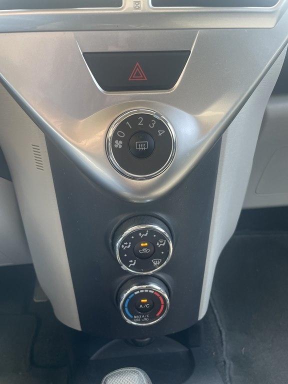 Scion iQ 3dr HB (Natl) 2012