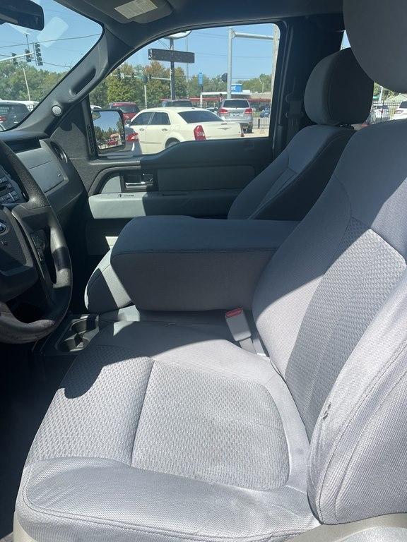 Ford F-150 2WD SuperCab 145" XL 2013