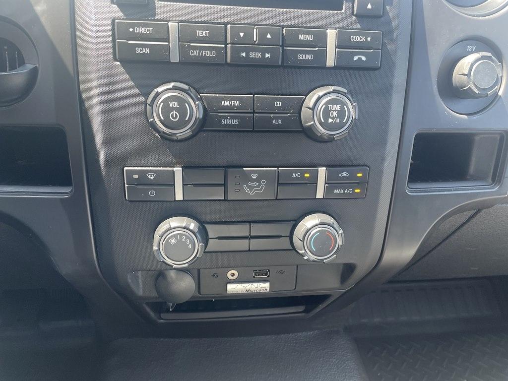 Ford F-150 2WD SuperCab 145" XL 2013