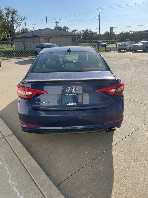 Hyundai Sonata 4dr Sdn 2.4L SE 2015