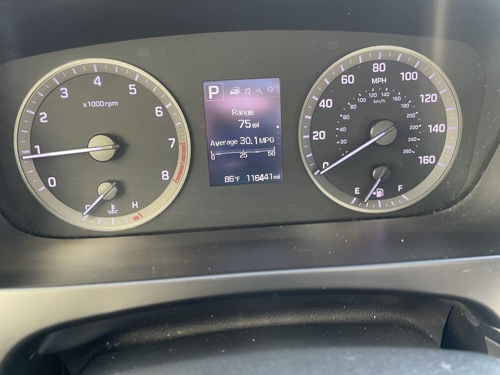 Hyundai Sonata 4dr Sdn 2.4L SE 2015