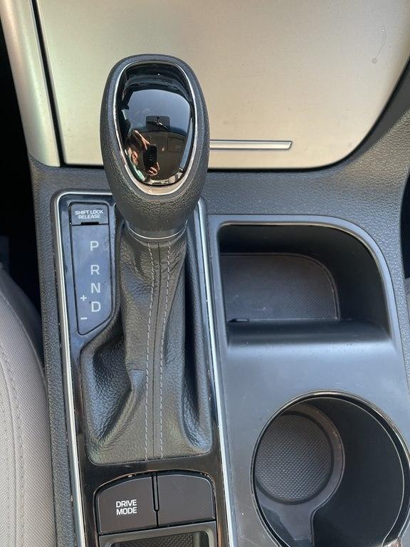 Hyundai Sonata 4dr Sdn 2.4L SE 2015