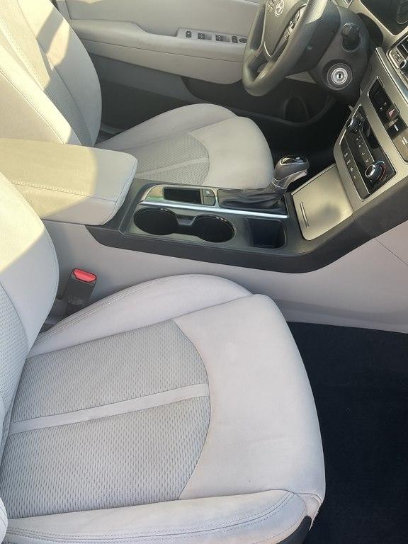 Hyundai Sonata 4dr Sdn 2.4L SE 2015