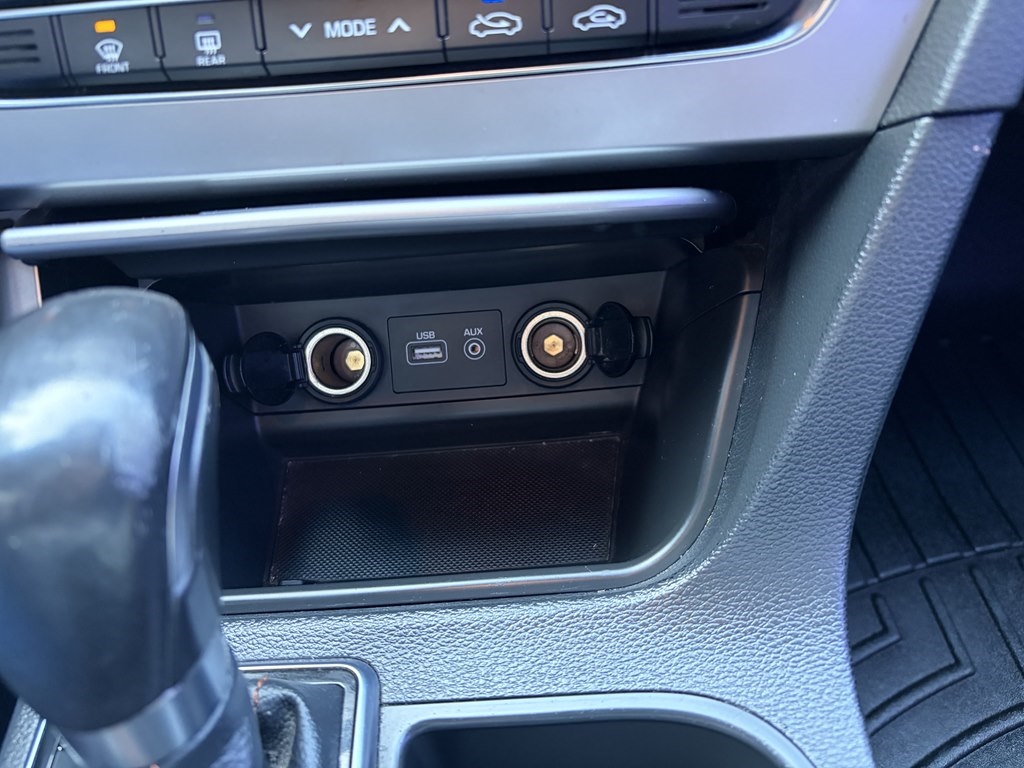 Hyundai Sonata 4dr Sdn 2.0T Sport *Ltd Avail* 2015