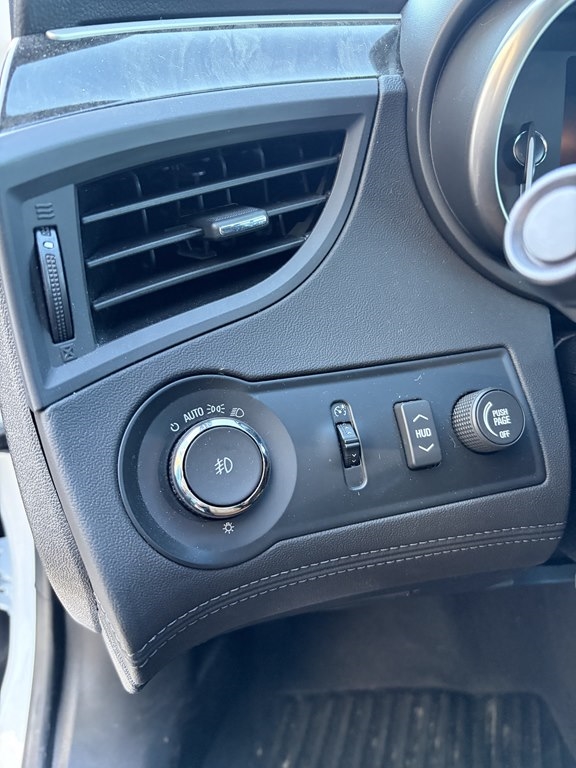 Buick LaCrosse 4dr Sdn Premium II FWD 2016