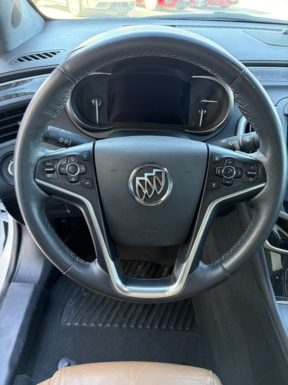 Buick LaCrosse 4dr Sdn Premium II FWD 2016