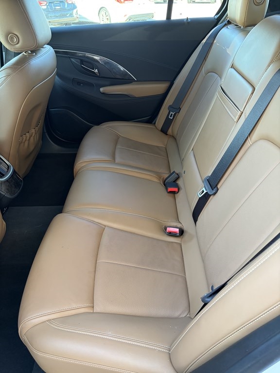 Buick LaCrosse 4dr Sdn Premium II FWD 2016