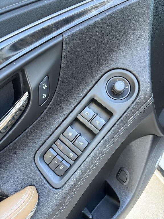 Buick LaCrosse 4dr Sdn Premium II FWD 2016