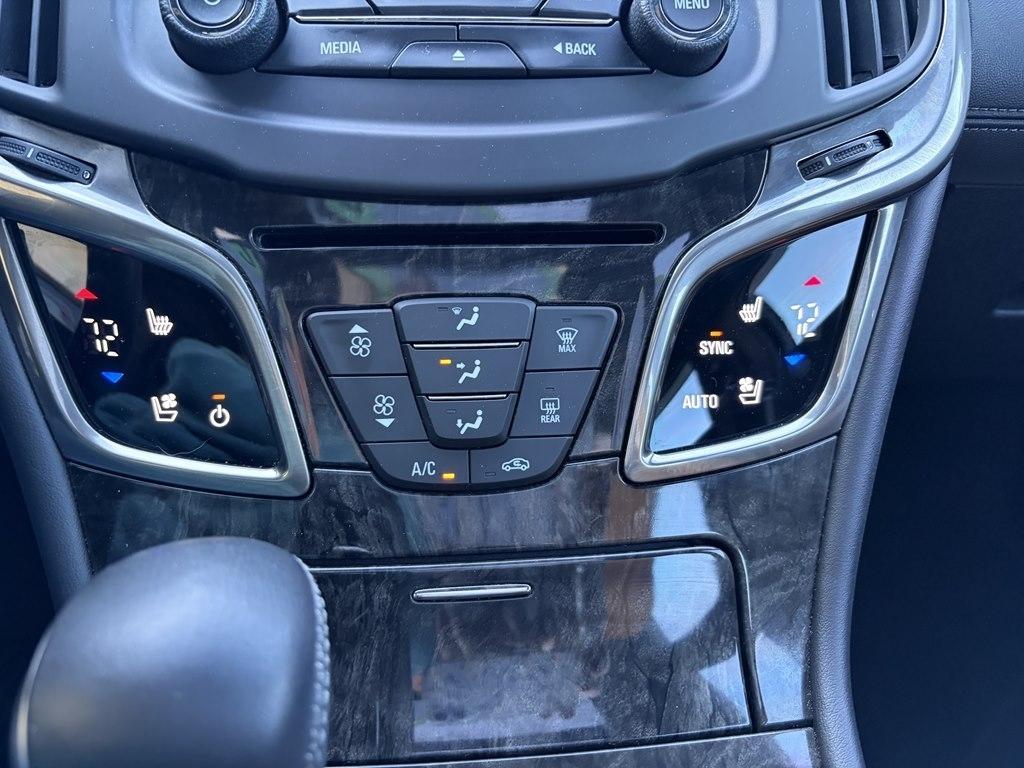 Buick LaCrosse 4dr Sdn Premium II FWD 2016