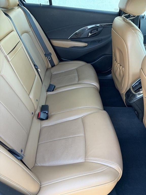 Buick LaCrosse 4dr Sdn Premium II FWD 2016