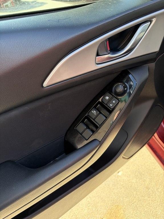 Mazda Mazda3 4-Door Sport Manual 2018