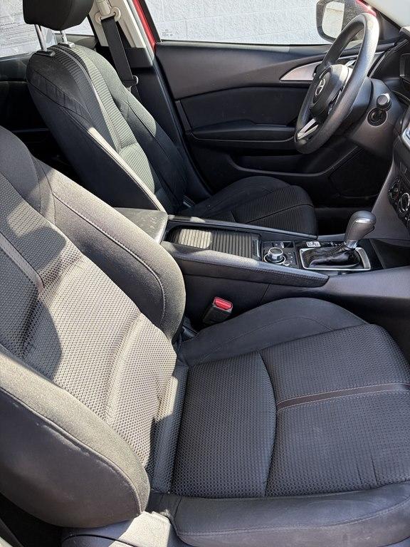 Mazda Mazda3 4-Door Sport Manual 2018