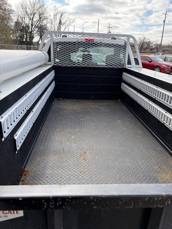 Ford Super Duty F-250 SRW XL 2WD Reg Cab 8' Box 2021