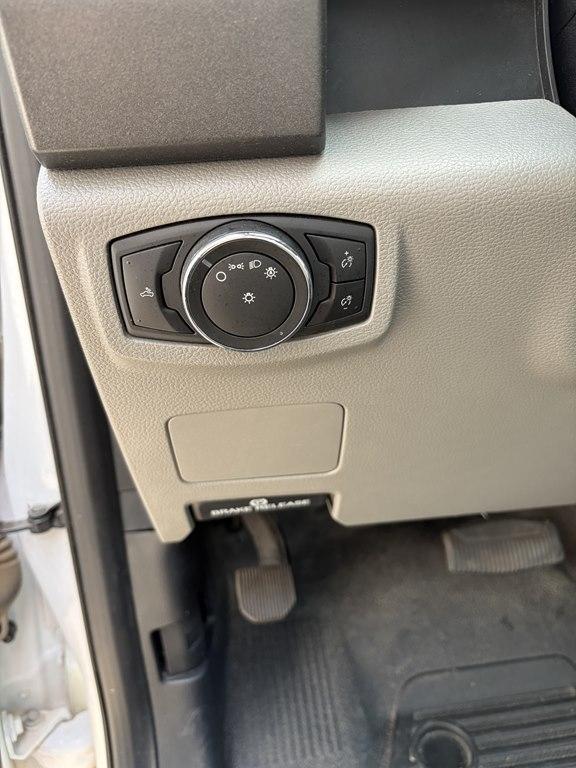 Ford Super Duty F-250 SRW XL 2WD Reg Cab 8' Box 2021