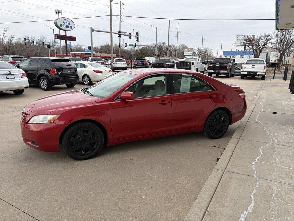 Toyota Camry 4dr Sdn I4 Man (Natl) 2009