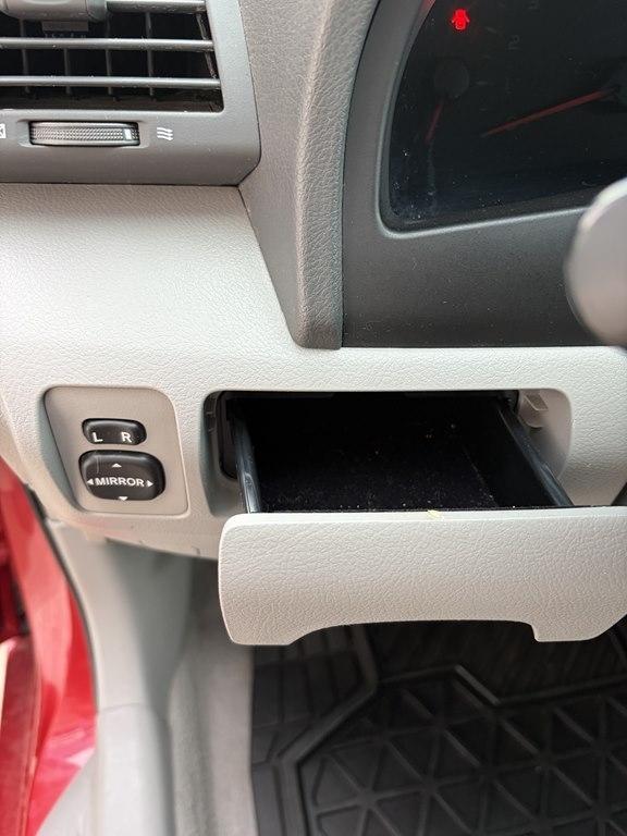 Toyota Camry 4dr Sdn I4 Man (Natl) 2009